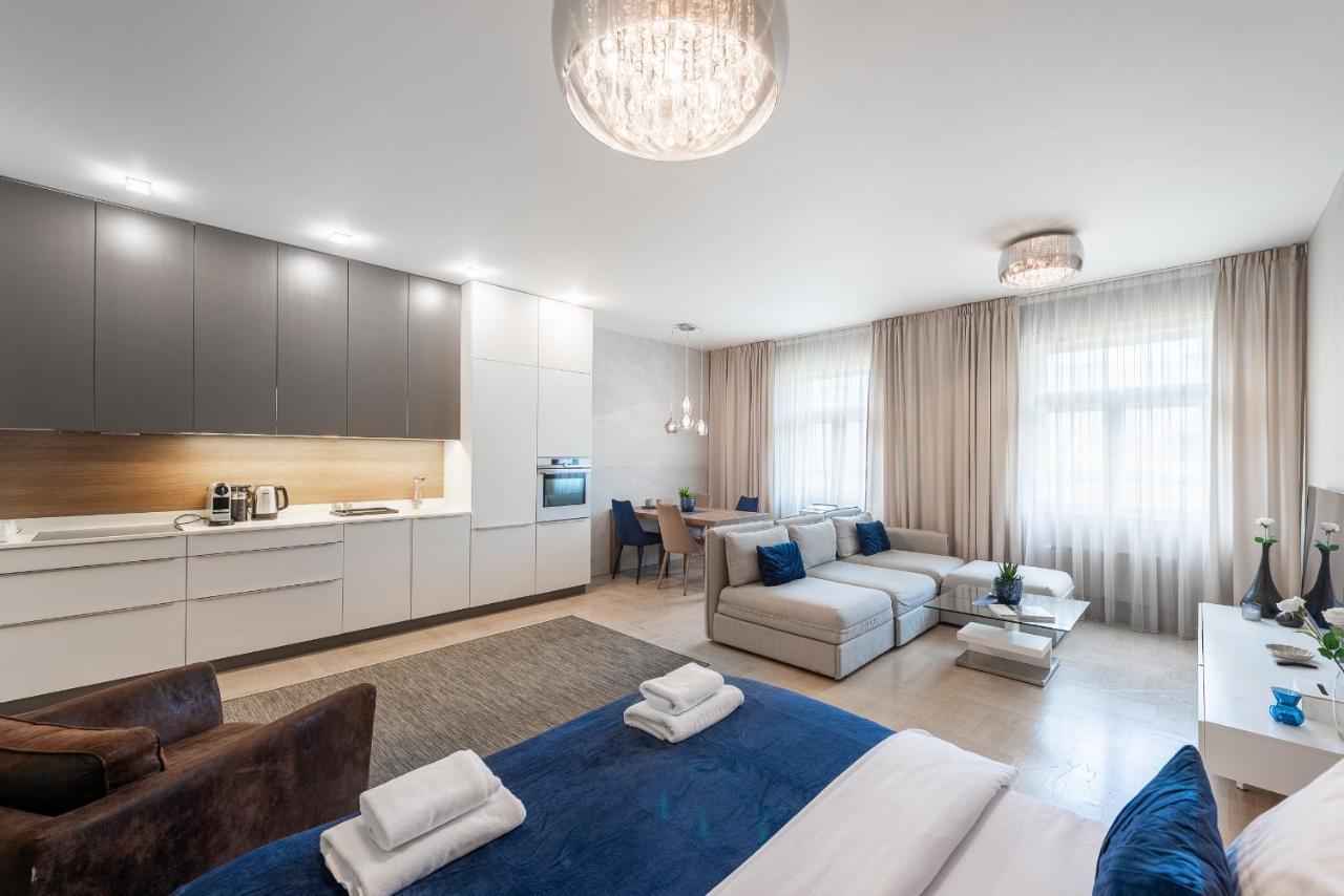 Apartament New Luxury Apt With Ac&parking In The Center Of