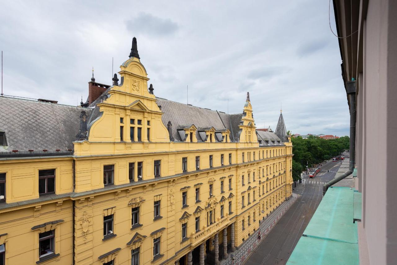 Apartament New Luxury Apt With Ac&parking In The Center Of