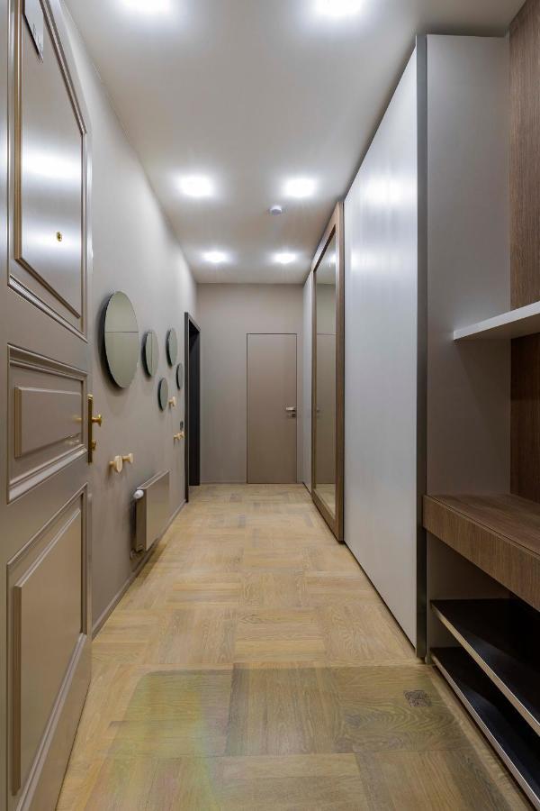 New Luxury Apt With Ac&parking In The Center Of Apartament Praga