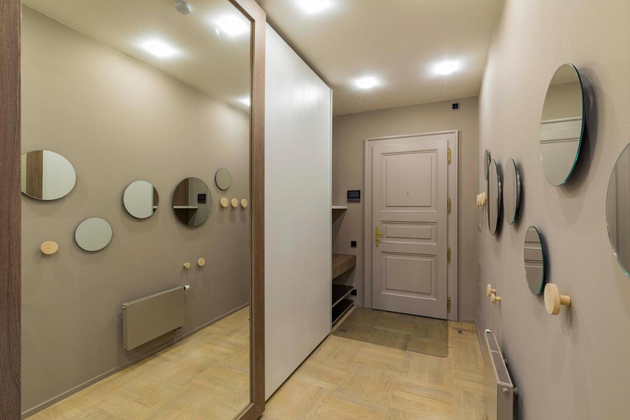 Apartament New Luxury Apt With Ac&parking In The Center Of